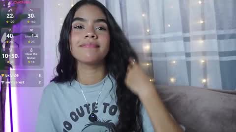 Snapshot of littletammy_ chatting on October 3, 2025, 1:52 pm littletammy_ online show from October 3, 2025, 1:52 pm