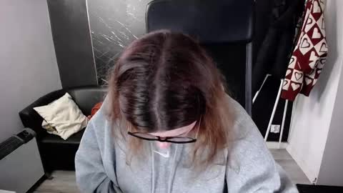 Viki online show from December 5, 2025, 9:51 am