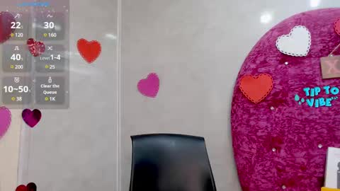Litzy online show from February 25, 2025, 3:27 pm