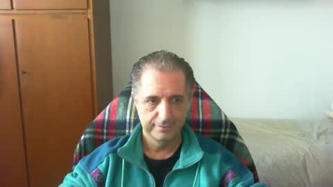 liuk53 online show from April 21, 2026, 2:12 pm