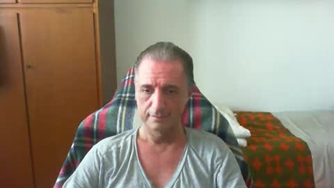 liuk53 online show from May 21, 2026, 12:12 pm