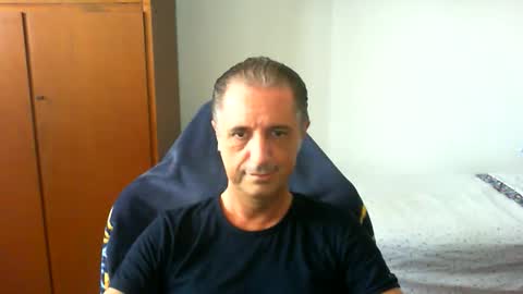 liuk53 online show from June 1, 2026, 12:07 pm