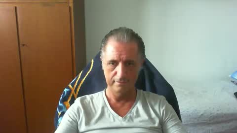 liuk53 online show from June 2, 2026, 11:45 am