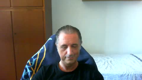 liuk53 online show from June 17, 2026, 1:01 pm