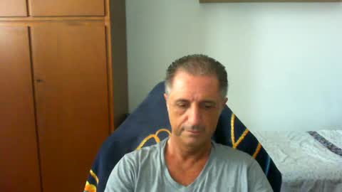 liuk53 online show from June 20, 2026, 12:08 pm