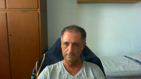 liuk53 online show from June 26, 2026, 12:53 pm