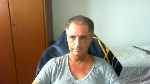 liuk53 online show from July 1, 2026, 1:45 pm