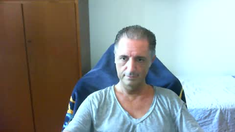 liuk53 online show from July 4, 2026, 1:06 pm