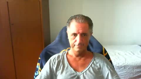 liuk53 online show from July 6, 2026, 12:24 pm