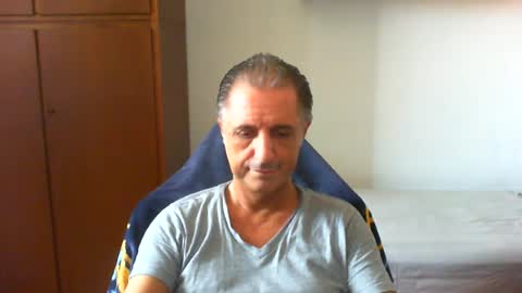 liuk53 online show from August 3, 2026, 11:26 am