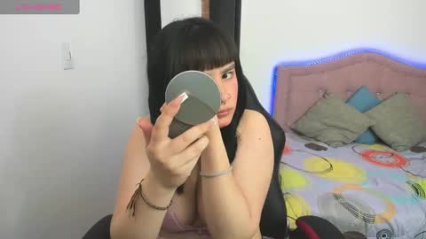 Snapshot of liv_rosse chatting on December 12, 2024, 8:43 pm Katalina Novoa. online show from December 12, 2024, 8:43 pm