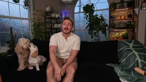 Liv and Drew online show from January 11, 2026, 11:21 pm