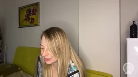 Livandria online show from May 19, 2026, 9:32 pm