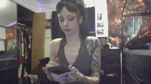 Liv Mirage online show from December 23, 2024, 5:43 pm