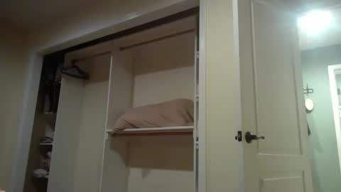 Snapshot of livmirage chatting on October 15, 2025, 7:19 am Liv Mirage online show from October 15, 2025, 7:19 am