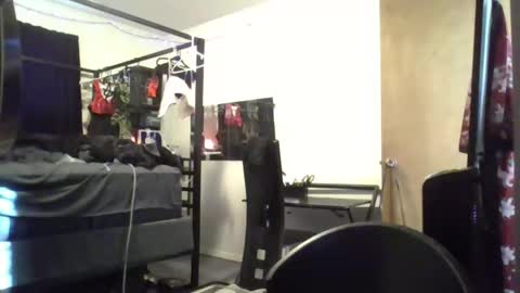 Snapshot of livmirage chatting on October 29, 2025, 10:55 pm Liv Mirage online show from October 29, 2025, 10:55 pm