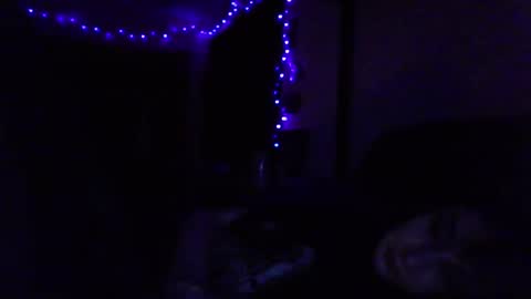 Liv Mirage online show from November 10, 2025, 5:28 am