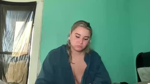 Livvy online show from October 10, 2025, 2:05 pm