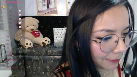 Snapshot of liz25_b chatting on January 26, 2025, 6:07 am Liz online show from January 26, 2025, 6:07 am