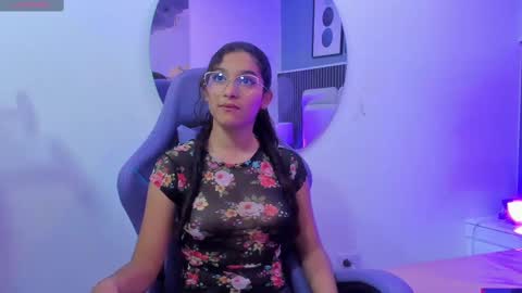 Snapshot of liz__cute chatting on October 5, 2025, 11:52 am Lizeth online show from October 5, 2025, 11:52 am