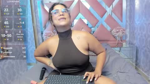 Snapshot of liz_ariza4u chatting on April 1, 2026, 1:41 pm online show from April 1, 2026, 1:41 pm