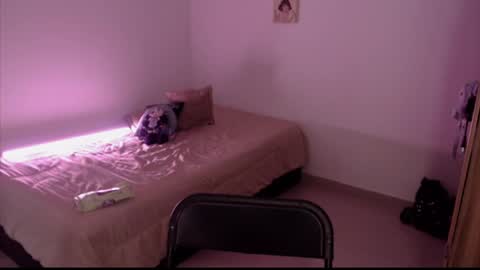 Snapshot of liz_beths chatting on April 12, 2026, 10:04 pm Elizabeth online show from April 12, 2026, 10:04 pm
