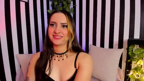 Liz  online show from October 23, 2025, 1:38 am