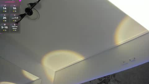 Liz  online show from September 29, 2025, 11:59 am