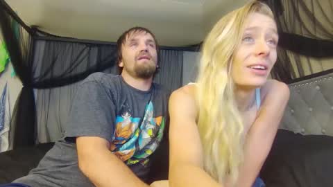 Snapshot of liz_jay chatting on October 26, 2025, 8:26 pm Jay-Liz online show from October 26, 2025, 8:26 pm