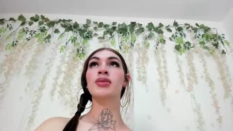 Liz Luna online show from June 12, 2026, 9:35 pm