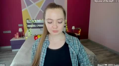 Girl next door online show from May 16, 2026, 11:31 am
