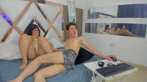 Snapshot of lizanddante chatting on December 7, 2024, 11:12 pm Liz and Dante online show from December 7, 2024, 11:12 pm