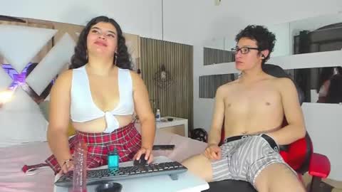 Snapshot of lizanddante chatting on January 27, 2025, 5:58 am Liz and Dante online show from January 27, 2025, 5:58 am