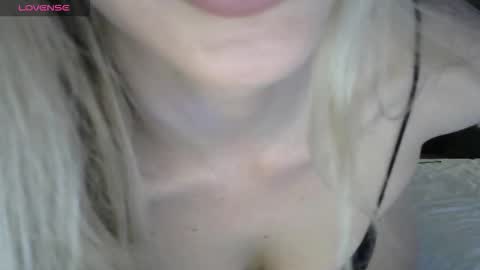 LizaSweetyy online show from March 21, 2026, 9:47 am