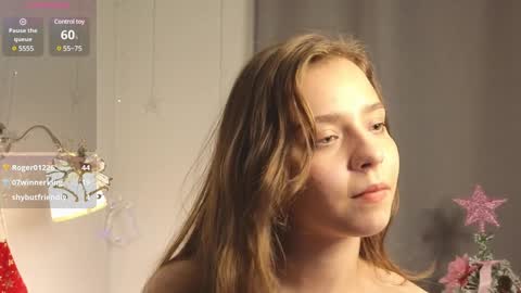 Snapshot of lizbethbiers chatting on December 28, 2024, 12:13 pm Hello there im Amelia Im new here Lets have fun online show from December 28, 2024, 12:13 pm