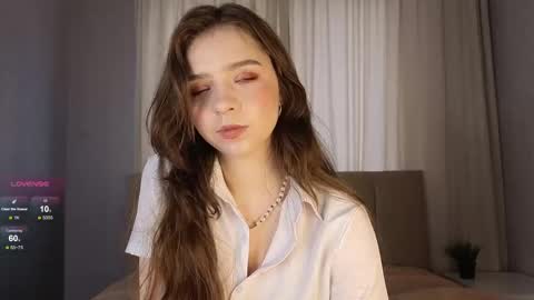 Snapshot of lizbethbiers chatting on March 2, 2025, 4:39 am Hello there im Amelia Im new here Lets have fun online show from March 2, 2025, 4:39 am