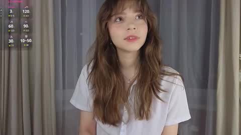 Hello there im Amelia Im new here Lets have fun online show from December 15, 2025, 3:11 am