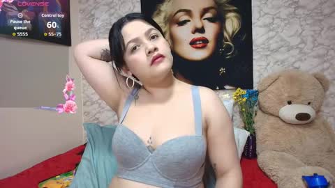 Mariana online show from November 11, 2025, 9:26 pm