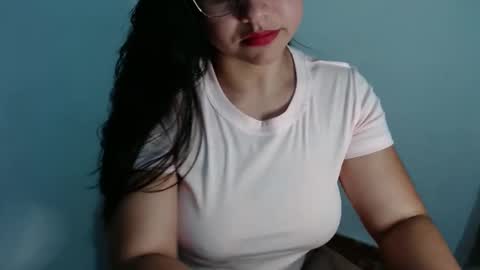 Snapshot of lizbodu chatting on December 9, 2024, 10:20 pm Lizze Bodu 3 online show from December 9, 2024, 10:20 pm