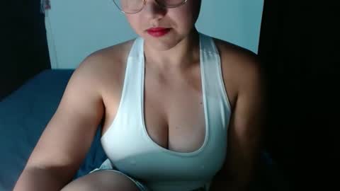 Snapshot of lizbodu chatting on December 28, 2024, 2:01 am Lizze Bodu 3 online show from December 28, 2024, 2:01 am