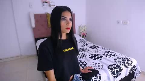 LIZETH online show from February 10, 2025, 8:21 pm