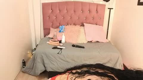 Snapshot of lizha_milf chatting on June 24, 2026, 7:02 pm Lizha online show from June 24, 2026, 7:02 pm