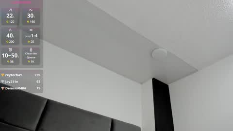 lizz_luna online show from February 24, 2025, 3:20 pm