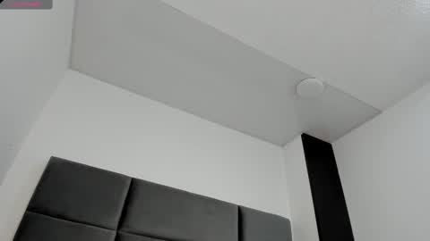 lizz_luna online show from February 26, 2025, 6:00 pm