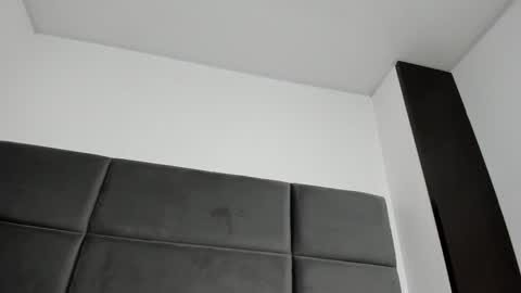 lizz_luna online show from October 23, 2025, 2:27 pm