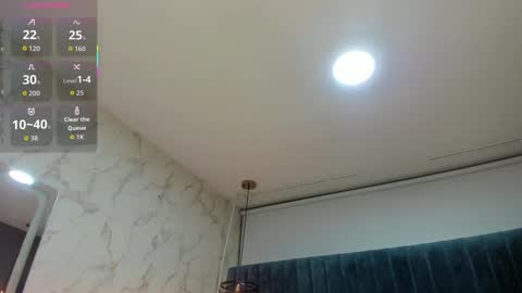 Lizz lunaaa online show from February 4, 2026, 9:31 pm