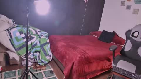 lizz_milf online show from September 12, 2025, 7:03 pm