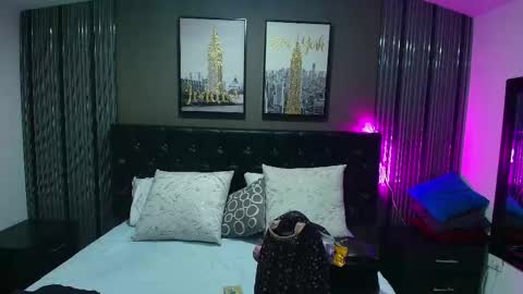 Snapshot of lizz_tender chatting on October 4, 2025, 11:52 am Lizz online show from October 4, 2025, 11:52 am