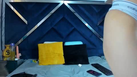 Lizza online show from October 26, 2025, 6:47 pm