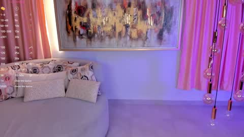 Snapshot of lizzhamilton_ chatting on December 30, 2024, 1:48 am Lizzi  online show from December 30, 2024, 1:48 am